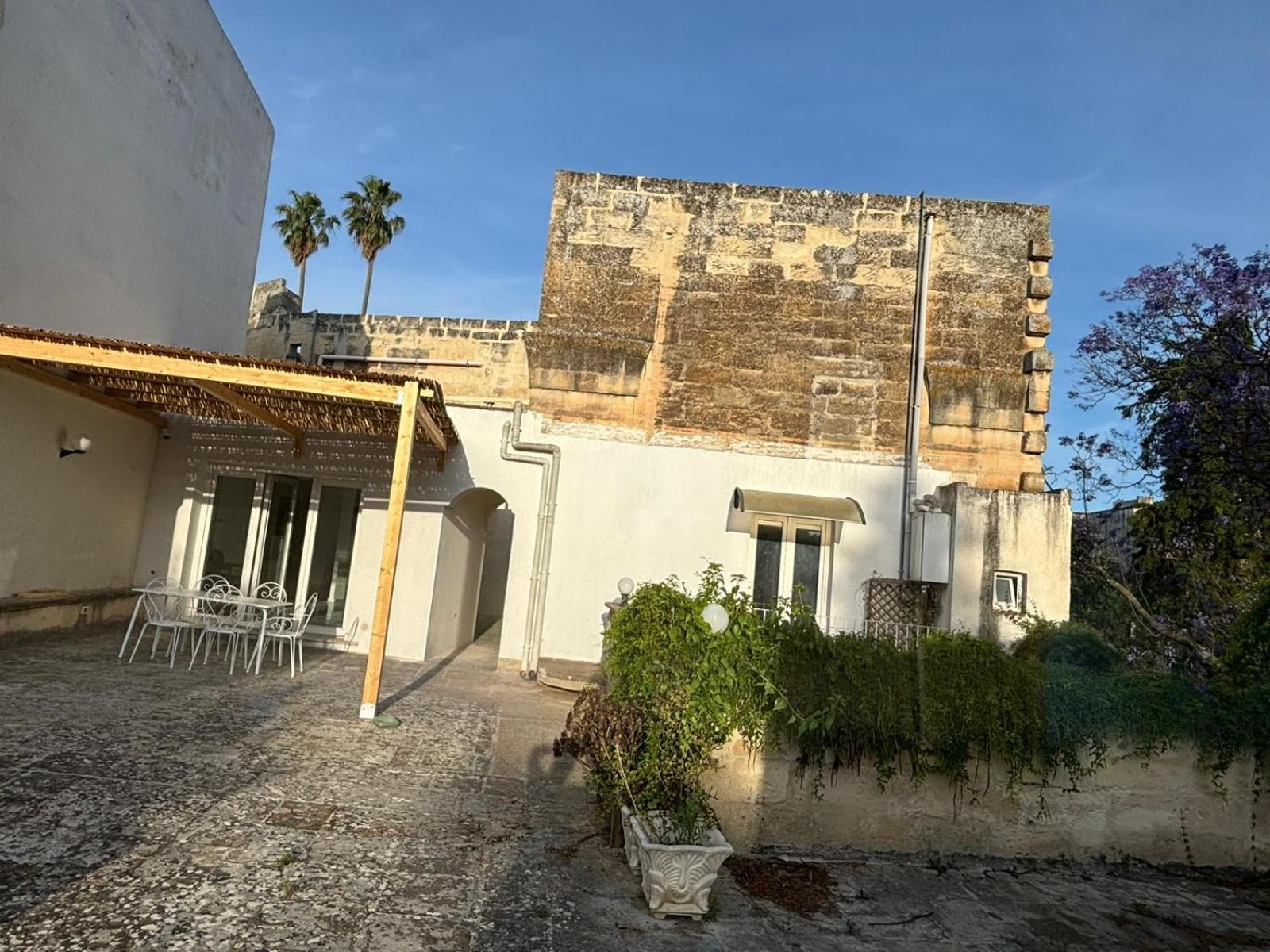 Hotel Terrazza Brancaccio Lecce Exterior foto